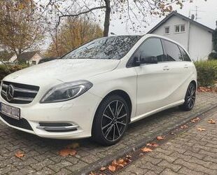 Mercedes-Benz Mercedes-Benz B 180 Night-Paket*Park-Pilot*Xenon* Gebrauchtwagen