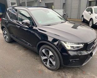 Volvo Volvo XC40 B 4 Plus Dark 2WD Gebrauchtwagen