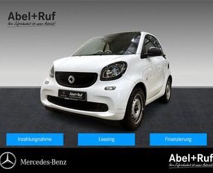 Smart Smart fortwo 52 kW twinamic Cool&Media+Pano+Klima+ Gebrauchtwagen