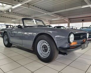 Triumph Triumph TR6/Kompletter Neuaufbau im Sammlerzustand Gebrauchtwagen