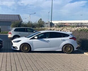 Ford Ford Focus 2,0 EcoBoost ST (310 PS) Gebrauchtwagen