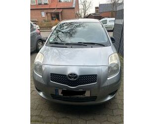 Toyota Toyota Yaris 1,0-l-VVT-i - Klima Gebrauchtwagen