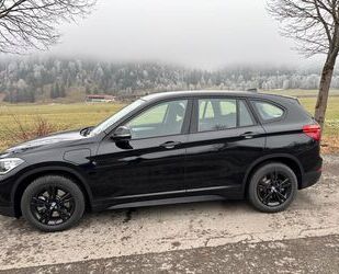 BMW BMW X1 xDrive25e Ad Nav, 22.800 km, 220 PS im Hy M Gebrauchtwagen