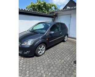 Ford Ford Fiesta 1.3 51 kW Trend Trend Gebrauchtwagen