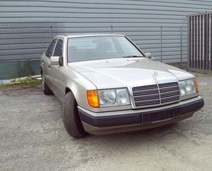 Mercedes-Benz Mercedes-Benz 200E H 1 Hand H Kennzeichen Note 1 Gebrauchtwagen