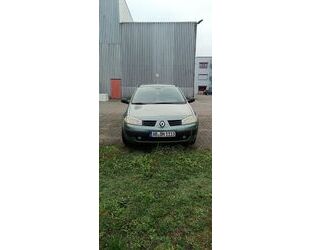 Renault Renault Megane Confort Authentique 1.4 16V Confort Gebrauchtwagen