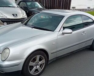 Mercedes-Benz Mercedes-Benz CLK 320 Elegance Gebrauchtwagen