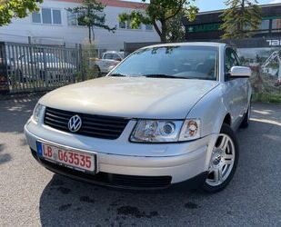 VW Volkswagen Passat*AUTOMATIK*KLIMA*SZH*PDC*TÜV 07/2 Gebrauchtwagen