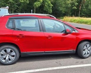 Peugeot Peugeot 2008 Allure PureTech 110 EAT6 Stop&Start A Gebrauchtwagen