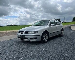 Seat Seat Leon 1,6 16V Magma Magma Gebrauchtwagen