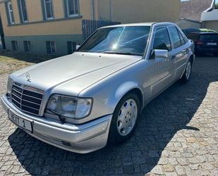 Mercedes-Benz Mercedes-Benz E 500 500E Leder ABS Servo Klima Tem Gebrauchtwagen