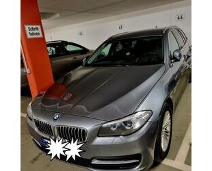 BMW BMW 530d xDrive Touring Aut. HUD Navi Gebrauchtwagen