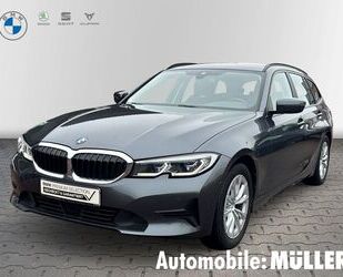 BMW BMW 320 i Steptronic Touring Hifi ACC HuD Park-Ass Gebrauchtwagen