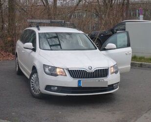 Skoda Skoda Superb 2.0 TDI Combi AHK,StHeizg Gebrauchtwagen