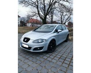 Seat Seat Leon 2.0 TDI CR Style 140 Ps Scheckheft, Navi Gebrauchtwagen