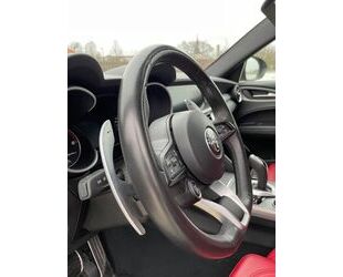 Alfa Romeo Alfa Romeo Stelvio Q4 AT8 VELOCE Paket AHK Leder R Gebrauchtwagen