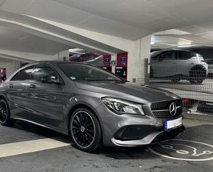 Mercedes-Benz Mercedes-Benz CLA 220 d AMG Line Pano Night-Paket Gebrauchtwagen