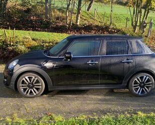 Mini MINI Cooper S Essential Trim Steptronic Essential. Gebrauchtwagen