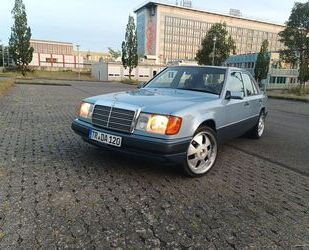 Mercedes-Benz Mercedes-Benz E 300-24V Gebrauchtwagen