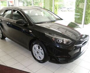 Kia Kia Ceed SW 1.5-T DCT7 Vision. Komfort, AHK. MJ25 Gebrauchtwagen