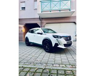 Peugeot Peugeot 2008 BlueHDi 130 EAT8 Allure 8-fach Bereif Gebrauchtwagen