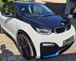 BMW BMW i3s SUITE Leder Navi LED DAB PDC UFrei Top Gebrauchtwagen