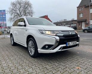 Mitsubishi Mitsubishi Outlander PHEV Spirit 4WD Gebrauchtwagen