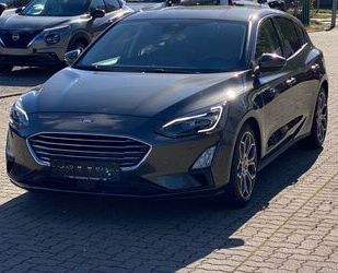 Ford Ford Focus Lim.Body-P.Design-P-4.ACC.AHK.Bang & Ol Gebrauchtwagen