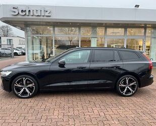 Volvo Volvo V60 B4 D Auto Plus Dark Gebrauchtwagen