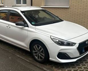 Hyundai Hyundai Scheckheftgepflegt i30 1.4 T-GDI YES! TOPZ Gebrauchtwagen