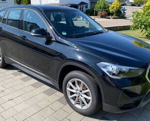 BMW BMW X1 sDrive18i Steptronic - schwarz Gebrauchtwagen