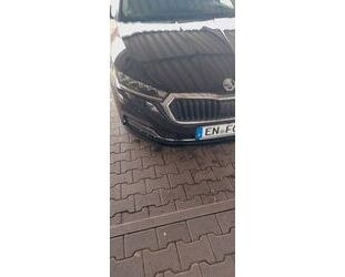 Skoda Skoda Octavia 2.0 TDI 110kW DSG STYLE COMBI STYLE Gebrauchtwagen