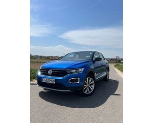 VW Volkswagen T-Roc 1.5 TSI DSG Style LED Standheizun Gebrauchtwagen