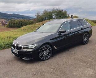 BMW BMW 530 d Touring Luxury Line Laserlicht Pano Gebrauchtwagen