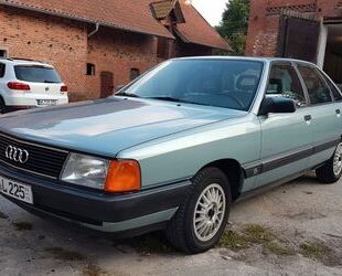 Audi Audi 100 2.0 E Automatik Typ 44 C3 Gebrauchtwagen