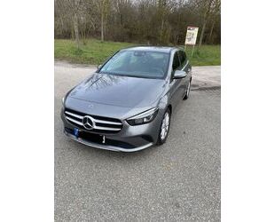 Mercedes-Benz Mercedes-Benz B 180 -Mbux-Navi-SHZ -KeylessGo/Prog Gebrauchtwagen