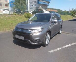 Mitsubishi Mitsubishi Outlander PHEV Basis 4WD Gebrauchtwagen