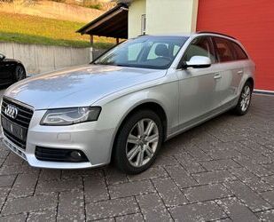 Audi Audi A4 Avant Attraction quattro 3,0TDI Leder 1.Ha Gebrauchtwagen