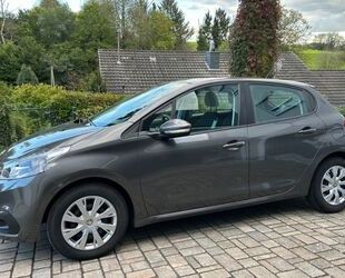 Peugeot Peugeot 208 PureTech 82 Active Active Gebrauchtwagen