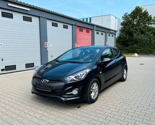 Hyundai Hyundai i30 cw FIFA World Cup Edition Coupe 1Hand Gebrauchtwagen