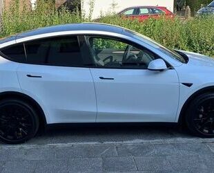 Tesla Tesla Model Y - Allradantrieb mit Dual... Gebrauchtwagen