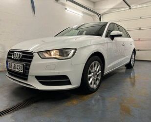 Audi Audi A3 1.4 TFSI S tronic Ambiente Sportback Ambie Gebrauchtwagen