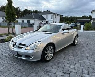 Mercedes-Benz Mercedes-Benz SLK 200 Kompressor I XENON I AIRSCAR Gebrauchtwagen