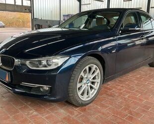 BMW BMW 320 i Leder Xenon Gebrauchtwagen