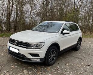 VW Volkswagen Tiguan 1.4 TSI Comfortline Stdhz AHK WR Gebrauchtwagen