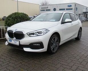 BMW BMW 118i Advantage DSG Kamera 17`` Navi ParklenkAs Gebrauchtwagen