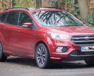 Ford Ford Kuga 1,5 EcoBoost 4x4 129kW ST-Line Automat . Gebrauchtwagen