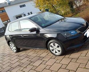 Skoda Skoda Fabia 1.2l TSI 66kW Ambition Gebrauchtwagen