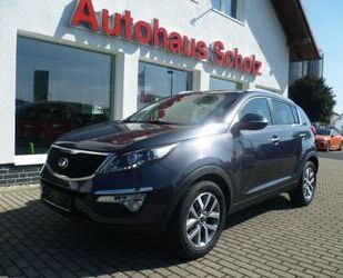 Kia Kia Sportage Dream Team 2WD + Navi Gebrauchtwagen