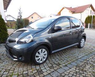 Toyota Toyota Aygo Connect Klima Navi 5 Türig Gebrauchtwagen